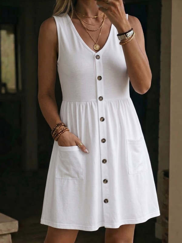 Women's Pleated Sleeveless Button-down With Pockets Dress
