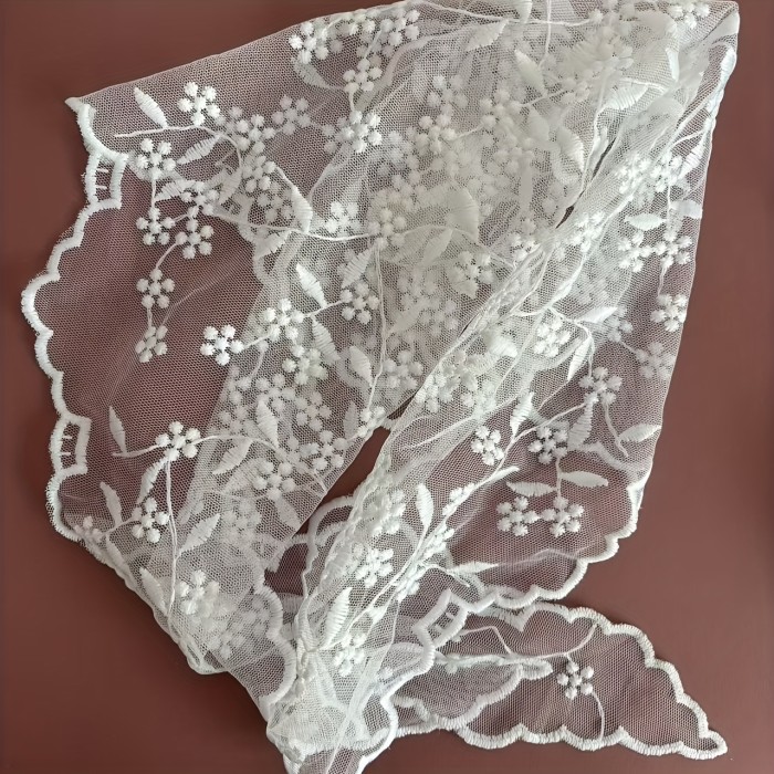 1pc Women's Elegant White Floral Embroidery Triangle Scarf - Lightweight 100% Polyester Non-Stretch Wrap, Versatile Summer Accessory for Daily Wear, Travel, Dates & Formal Events | Perfect Gift, Scarf for Hair, Intricate Embroidery
