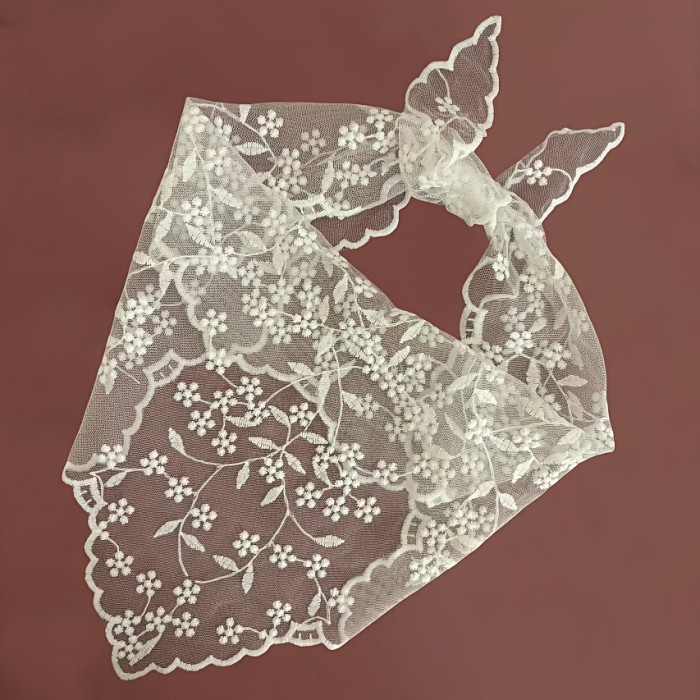 1pc Women's Elegant White Floral Embroidery Triangle Scarf - Lightweight 100% Polyester Non-Stretch Wrap, Versatile Summer Accessory for Daily Wear, Travel, Dates & Formal Events | Perfect Gift, Scarf for Hair, Intricate Embroidery