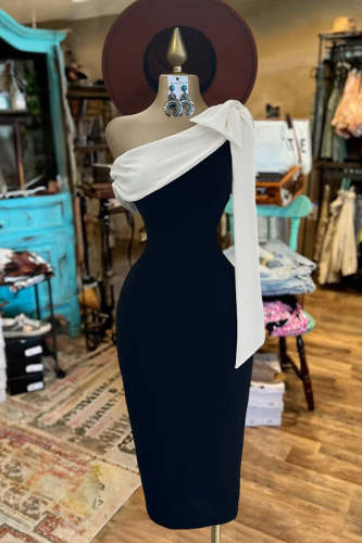 Contrast Color One Shoulder Bow Dress