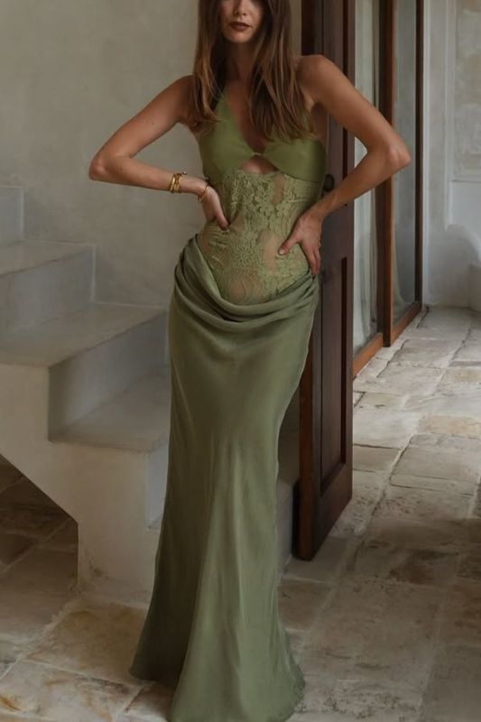Halter Neck Hollow Slim Low Waist Pleated Maxi Dress