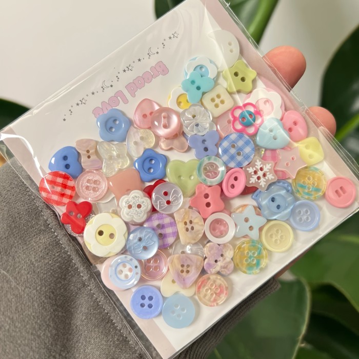 30pcs Adorable Fresh Resin Buttons\u002FRandom Pattern Distribution\u002FDIY Jewelry Craft Accessories\u002FSewing Auxiliary Materials Small Buttons