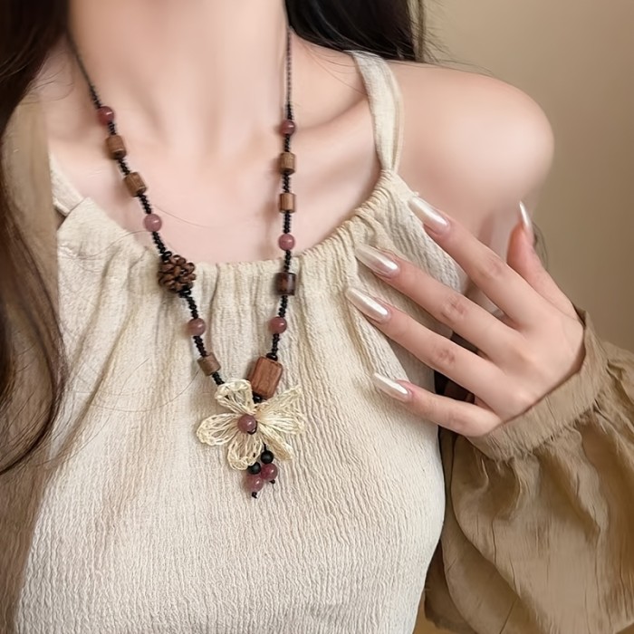 1pc Bohemian Style New Chinese Style Floral Handwoven Necklace Beadwork Ethnic Retro Jewelry, Suitable for Parties, Best Friends, Valentine'S Day And Other Holiday Gifts, Wearable All Year Round