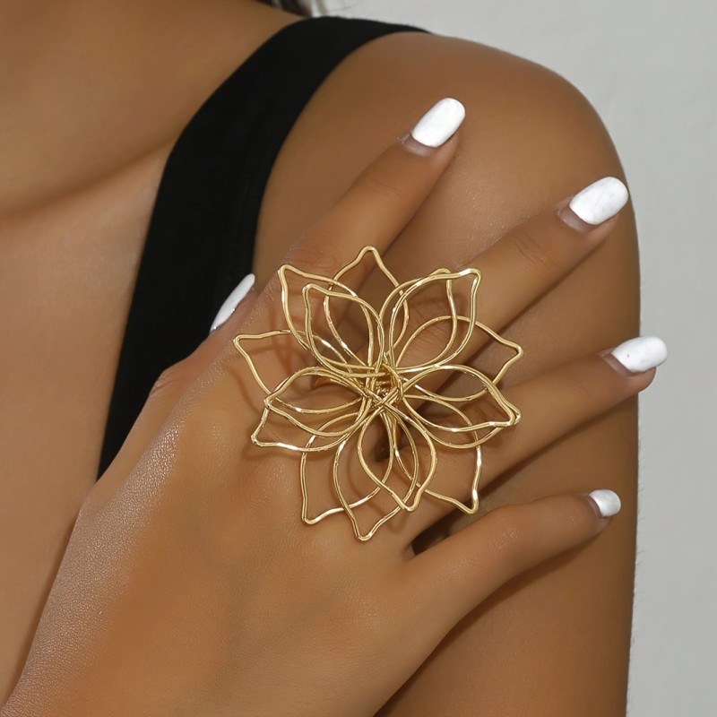 Minimalist Hollow Out Large Flower Open Ring Vintage Style Finger Ring Jewelry Decoration Adjustable