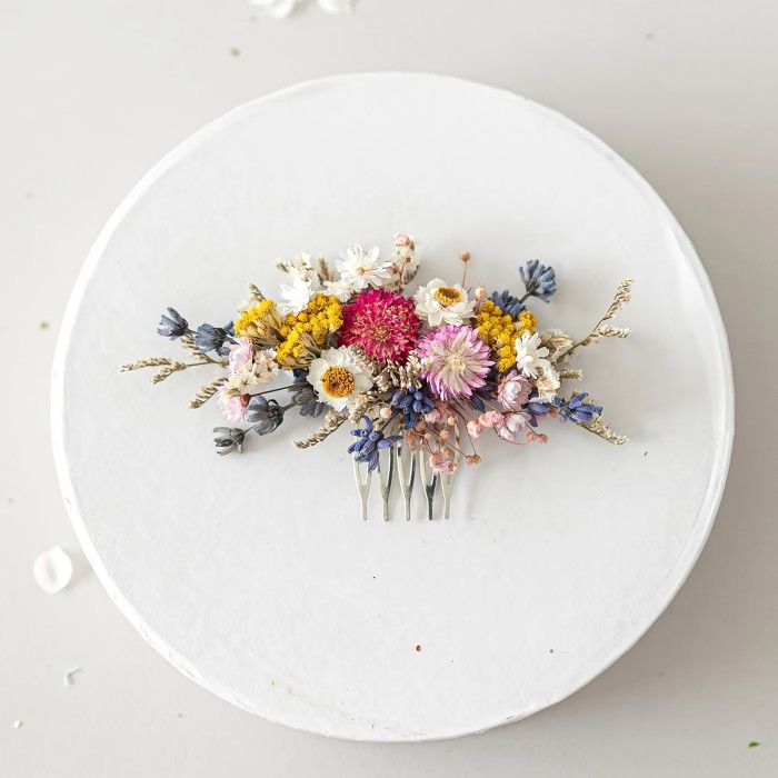 1pc Artificial Flower Hair Comb with Lavender and Daisies. Bridal Floral Headpiece. Romantic Wedding Headpiece. Summer Headpiece