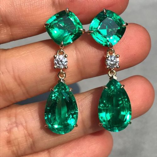 Pear Green Drop Earrings