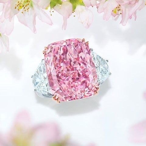 Fancy Vivid Purple-Pink Engagement Ring