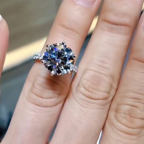Six Prong Round Cut Engagement Ring