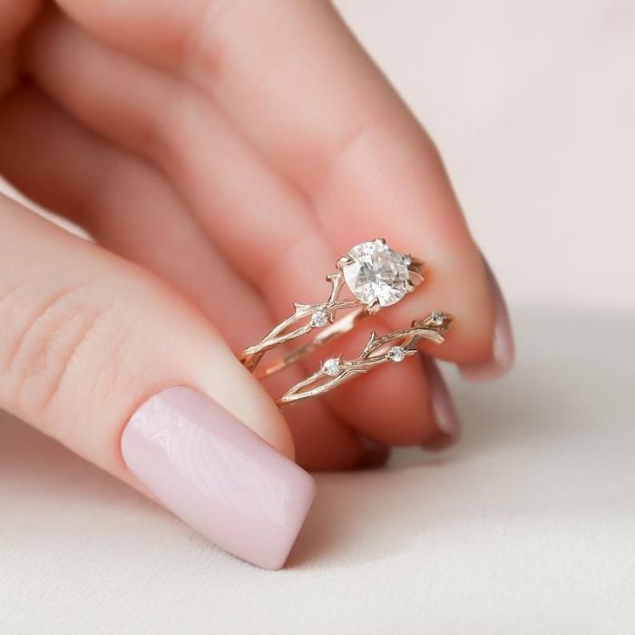 Dainty Twig Engagement Set