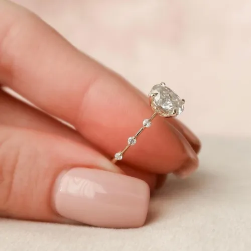 Oval Cut Engagement Ring