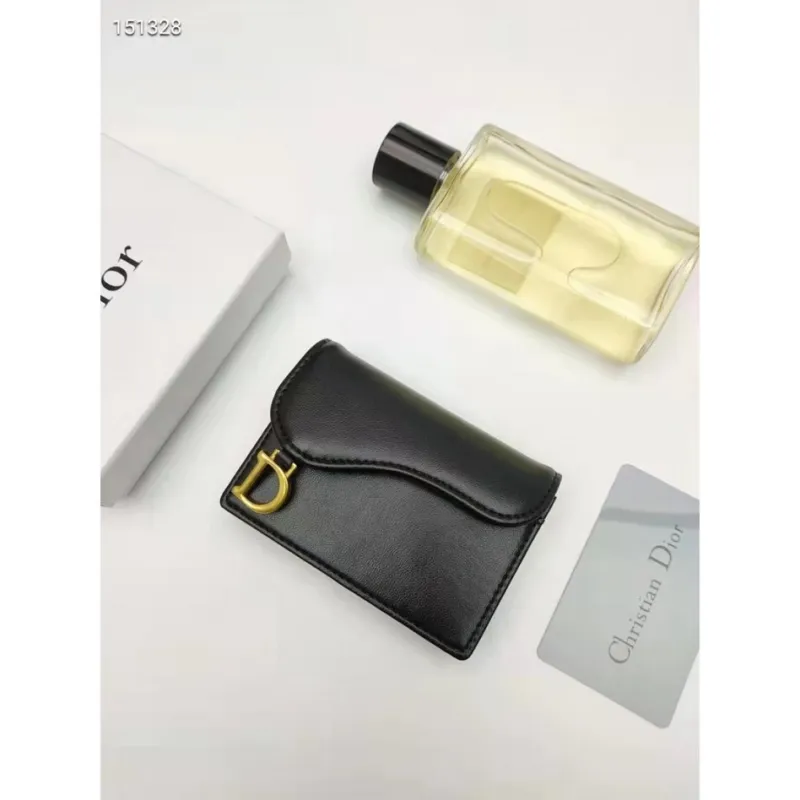 迪奧馬鞍翻蓋卡座