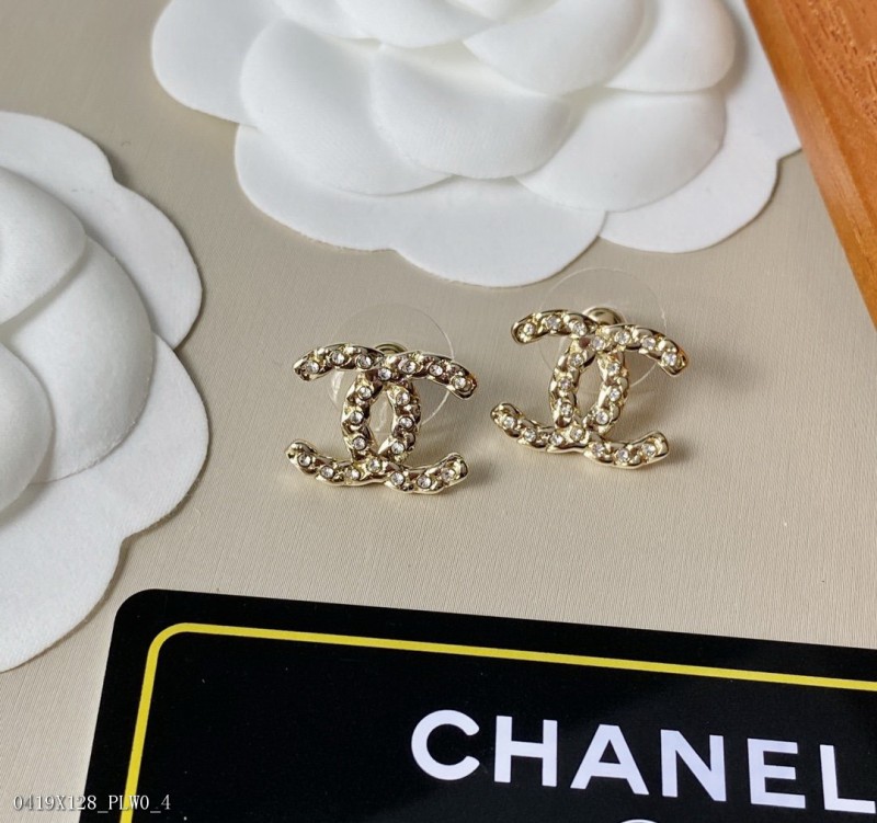 Chanel 香奈兒 小香經典款耳釘 雙C耳釘 黃銅材質高級925純銀針電鍍18K金