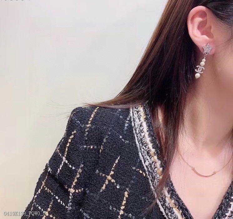 Chanel小香火爆單品最經典款 香奈兒 氣質長款星星珍珠耳釘 耳環 