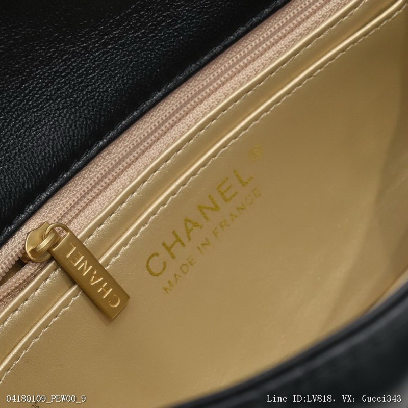 00079_Q109PEW00_Chanel小香2020新款口蓋包這款上身背了之後真的怎麼看怎麼喜歡