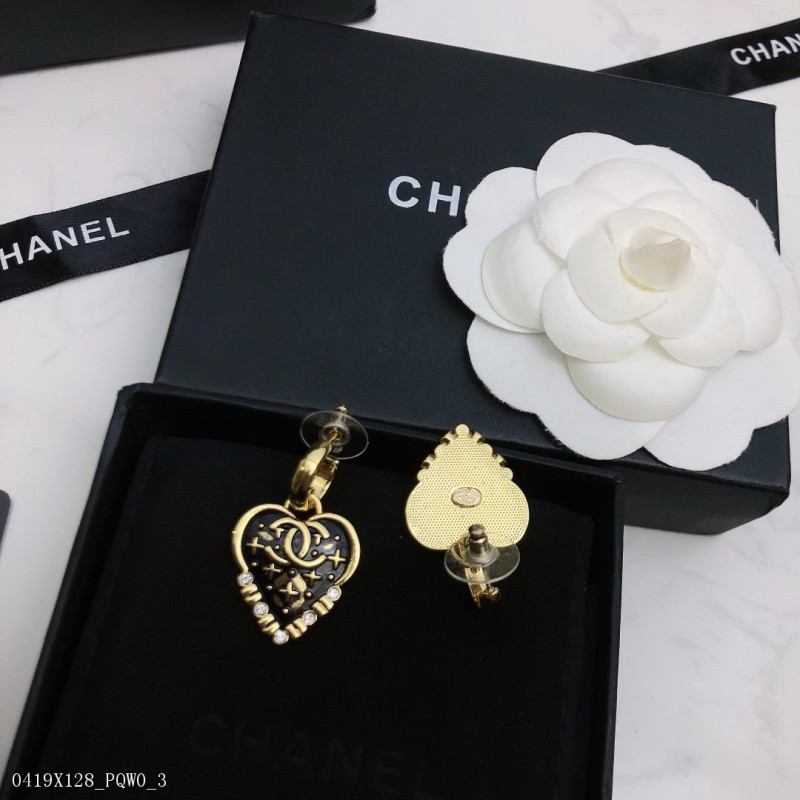 新品上市Chanel香奈兒愛心耳釘 經典熱銷款市面最高版本 復古耳環 女生耳環