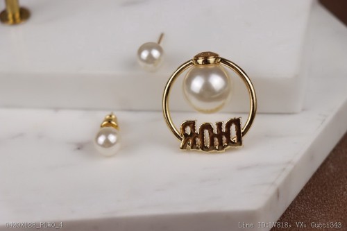 00162_X128PLW0_Dior迪奧不對稱耳環原版一致黃銅材質鑲嵌施華洛世奇水鑽珍珠美膩哇