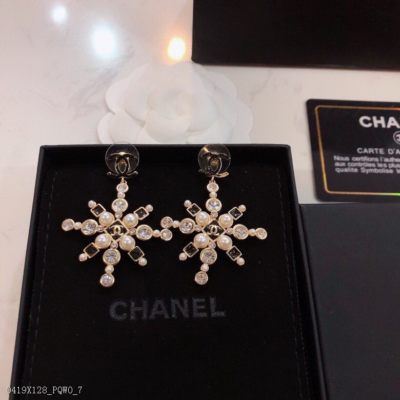Chanel香奈兒新款耳釘 香奈兒耳釘 小香耳環 女生耳環 耳飾 chanel 耳環
