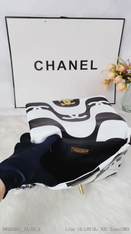 乳白配黑Chanel21SS全新春夏系列19bag款號59021秒種草印花織物