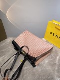 FENDI新品 芬迪最熱門的購物袋每個明星網紅人手一個的節奏材質也