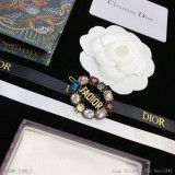 Dior迪奧字母DIOR發夾專櫃新款上市美得不要不要的唯美浪漫人手