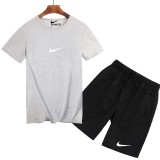 Nike 耐克 耐吉 小logo 上衣 短袖T恤 短袖套裝 五分褲 短T+短褲 男生套裝 夏季熱銷款 短褲 套裝 跑步套裝