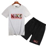 Nike 耐克 耐吉 跑步套裝 套裝 上衣 夏季熱銷款 短袖套裝 五分褲 短T+短褲 短褲 短袖T恤 男生套裝