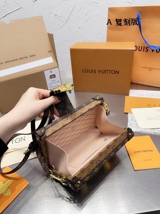 Louis Vuitton 復刻版  size：19*12cm Lv 家 小盒子Petite Malle