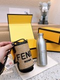 禮盒包裝 Fendi草編的水壺包來啦 人手必備單品保溫杯可以單獨用哦 水壺容量500