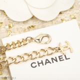 Chanel項鏈非常重工，我們一致致ZP，黃銅材質，每個字母的棱棱角角跟足ZP來，五金采用一致ZP黃銅原材料制作