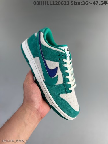 NikeDunkSBLow 85 耐克SB低幫帆白綠雙勾鞋款采用藍綠色填充鞋面