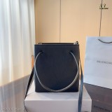 .B家新品【實拍】巴黎世家Balenciag*最新走秀款專櫃限量