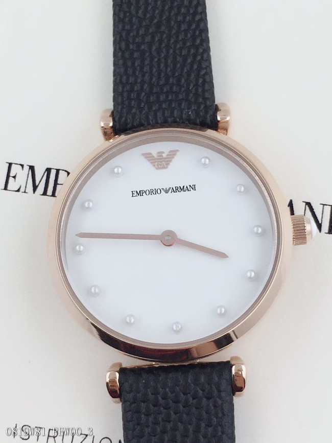 阿瑪尼新款珍珠表盤黑色皮帶款簡約石英女士腕表