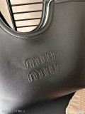 繆繆菜籃子，近期的好物推薦，最近超愛這個包包，托特包真的超能 裝