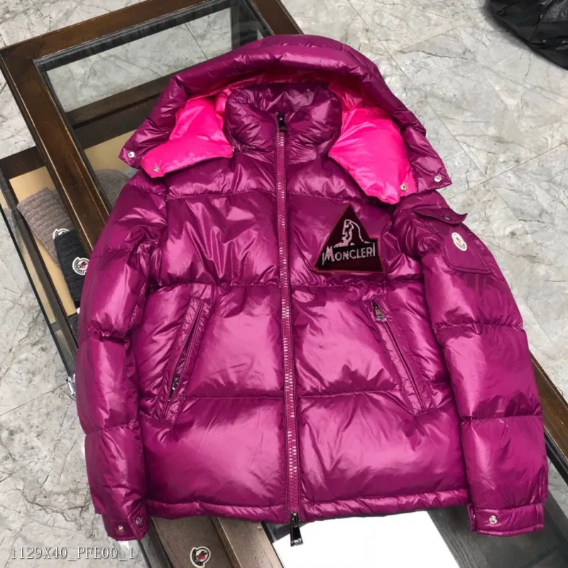 現貨代發女款 Moncler蒙口、最新款羽絨服精選進口優質90％白鴨絨填充！