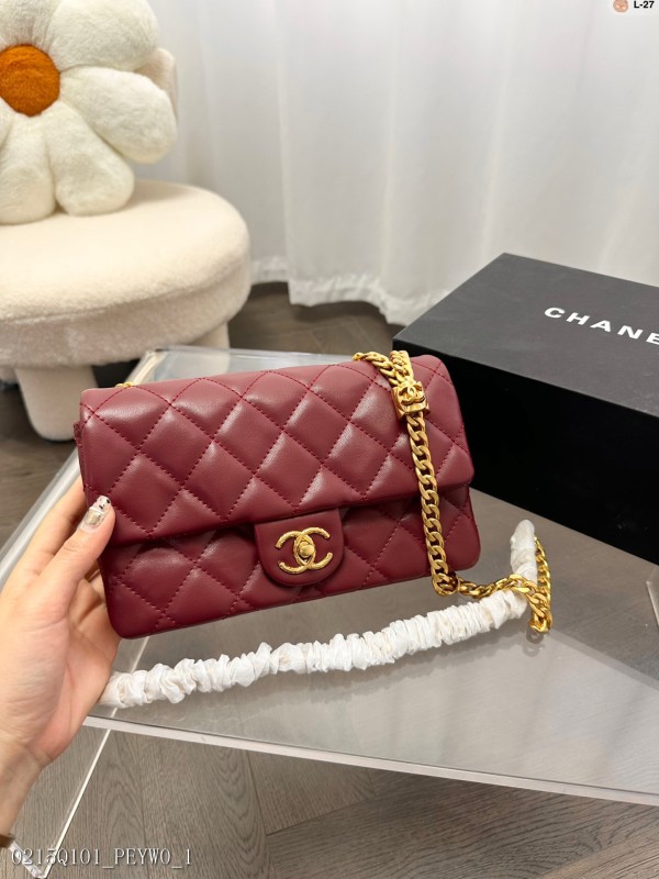 香奈兒Chanel鏈條包 簡單大氣各種風格都能駕馭 妥妥寶藏包包 可愛颯酷女孩必備