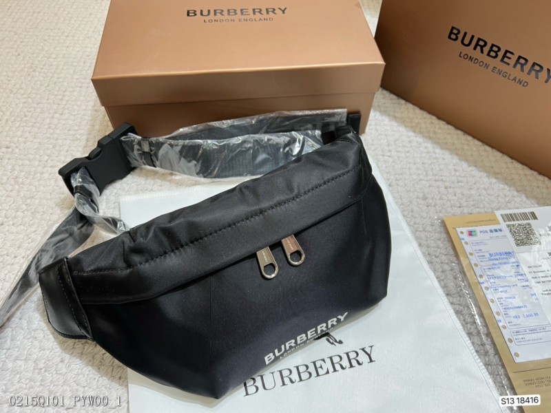 Burberry巴寶莉最新款原單腰包胸包