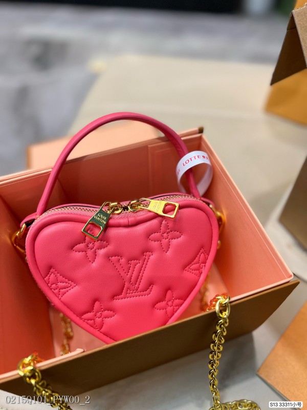 Lv情人節限定愛心包包LouisVuitton2月份上市的愛心包包