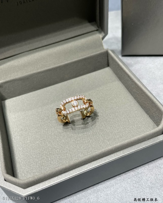 V金材質5240230梅西卡鏈條靈動戒指最經典的move系列