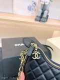 Chanel23p月牙包 香香23p系列新款真的戳中心巴！