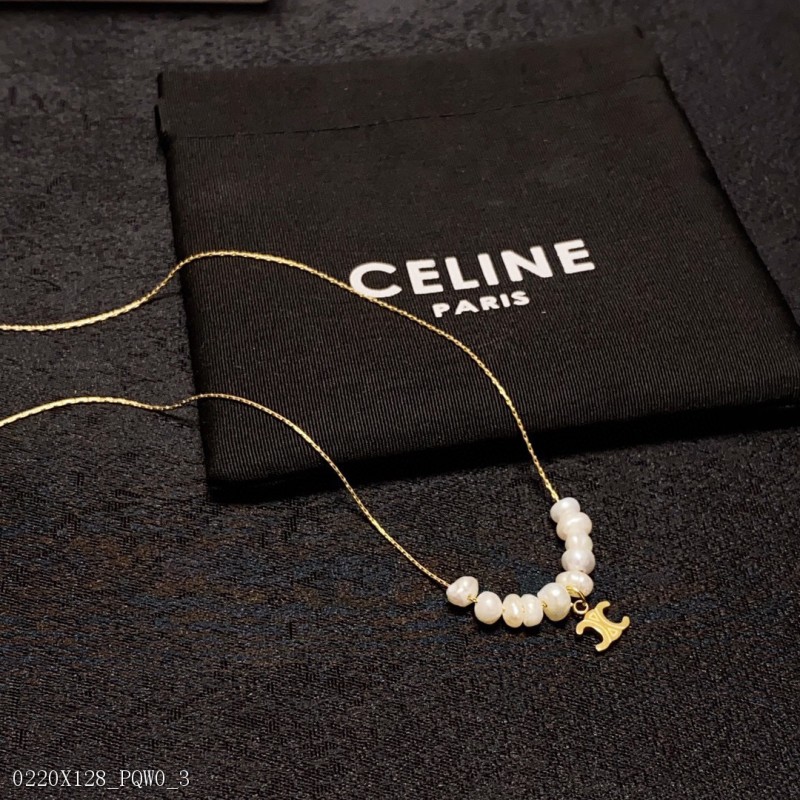 Celine賽琳凱旋門吊墜不規則天然淡水珍珠項鏈搭配凱旋門圖案