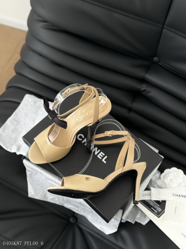 Chanel24SS開春手工坊瑪麗珍蝴蝶結系列經典魚嘴蝴蝶結設計鞋面