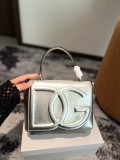杜嘉班納Dolce&Gabbana斜挎包超高級的極簡風設計獨特的藝術氣息顏值高集美必入