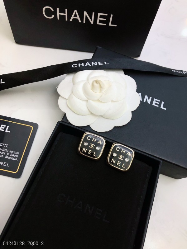 香奈兒Chanel亞克力耳釘Chanel新款