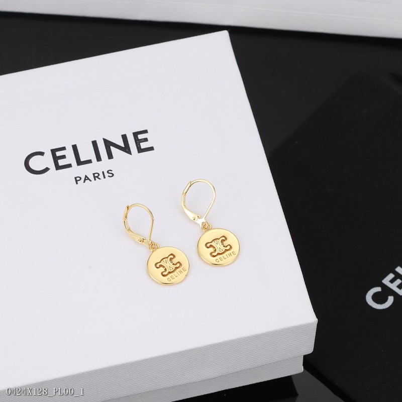 小紅書推薦最新爆款Celine賽琳中古質感圓牌耳釘賽琳已經自成一股流行元素