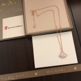 寶格麗Bvlgari七夕特別款-白鑽小裙子項鏈 DIVAS'DREAM系列18K玫瑰金項鏈