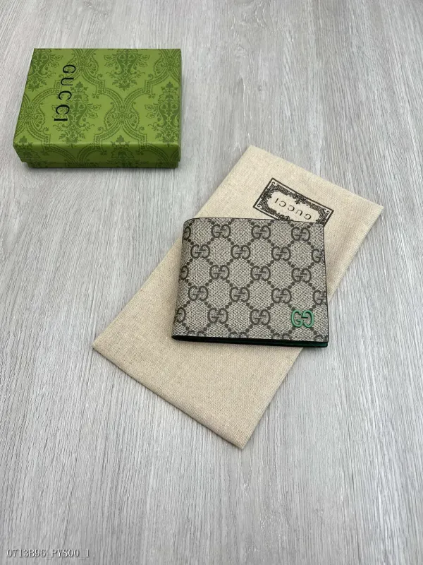 GG细节钱包Gucci小件皮革配饰突破设计界限不断以个性方式