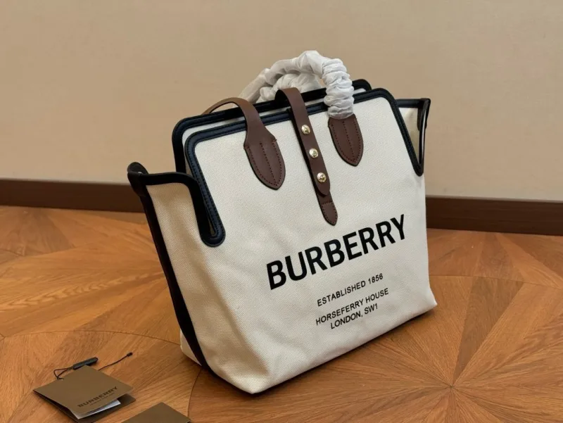 巴寶莉Burberry購物袋帆布面料大容量 滿足日常 特別適合寶媽 超級能裝