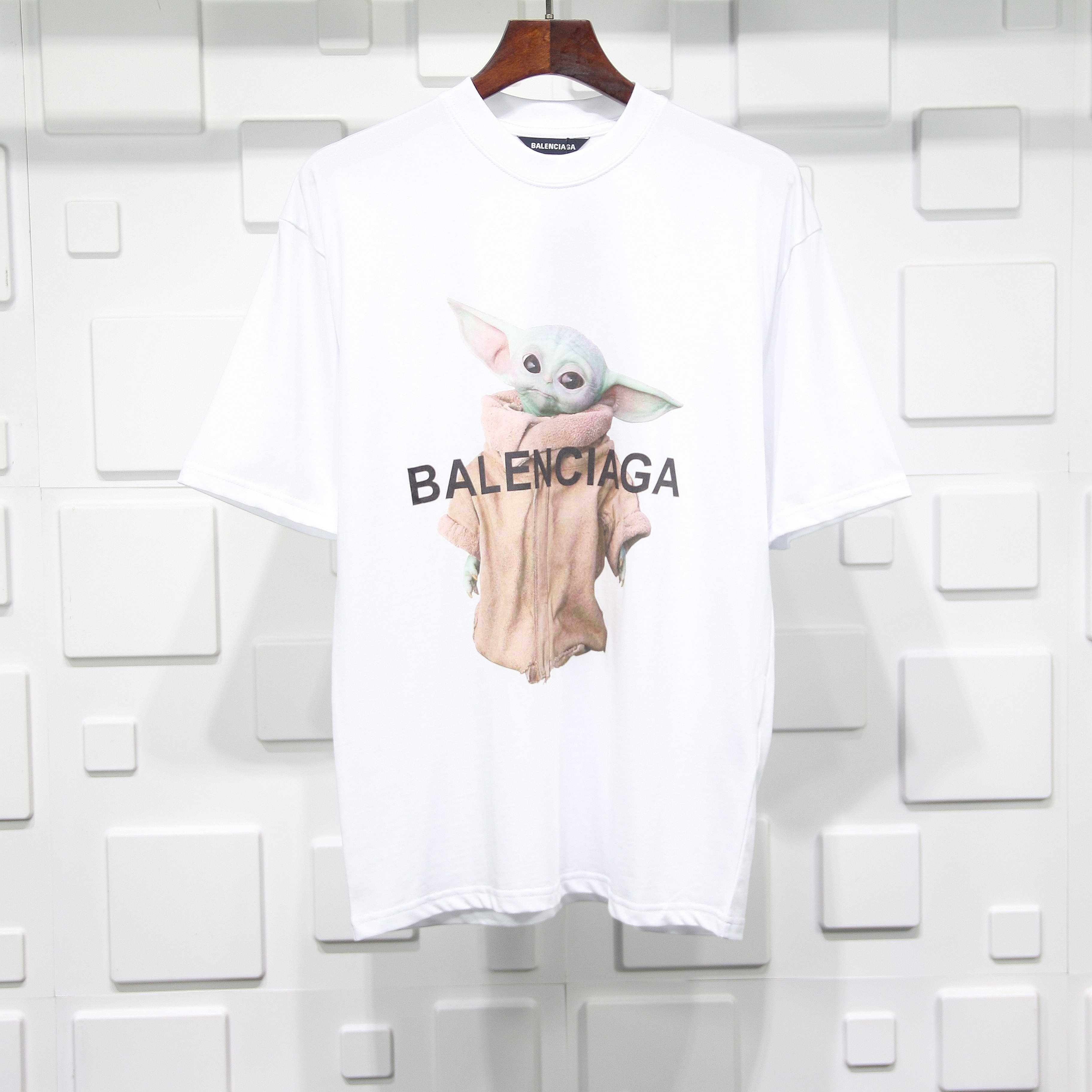 baby Yoda print crew neck t-shirt
