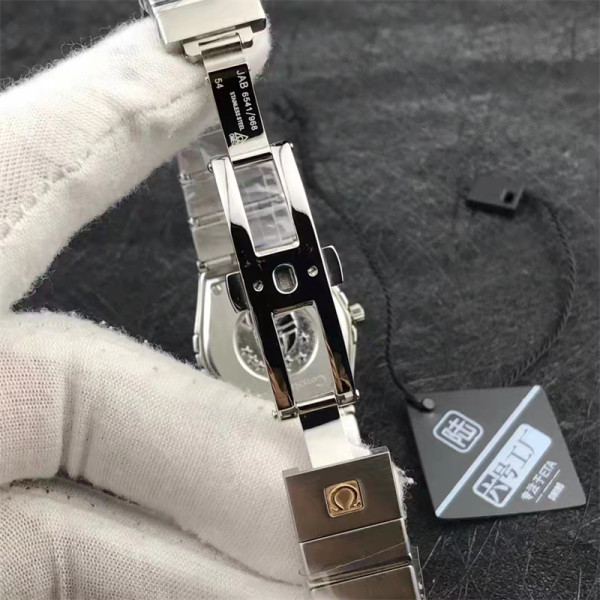 W03005