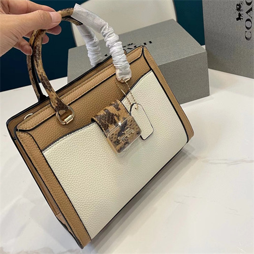 COACH25CM 275